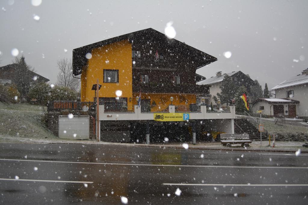 Guesthouse Mountain View Grosskirchheim Exterior photo